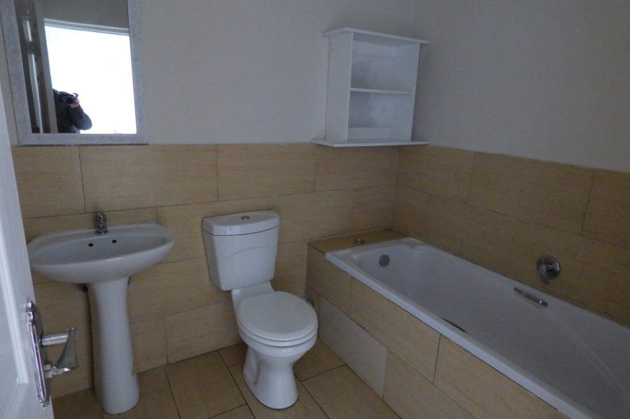 2 Bedroom Property for Sale in Parklands North Western Cape